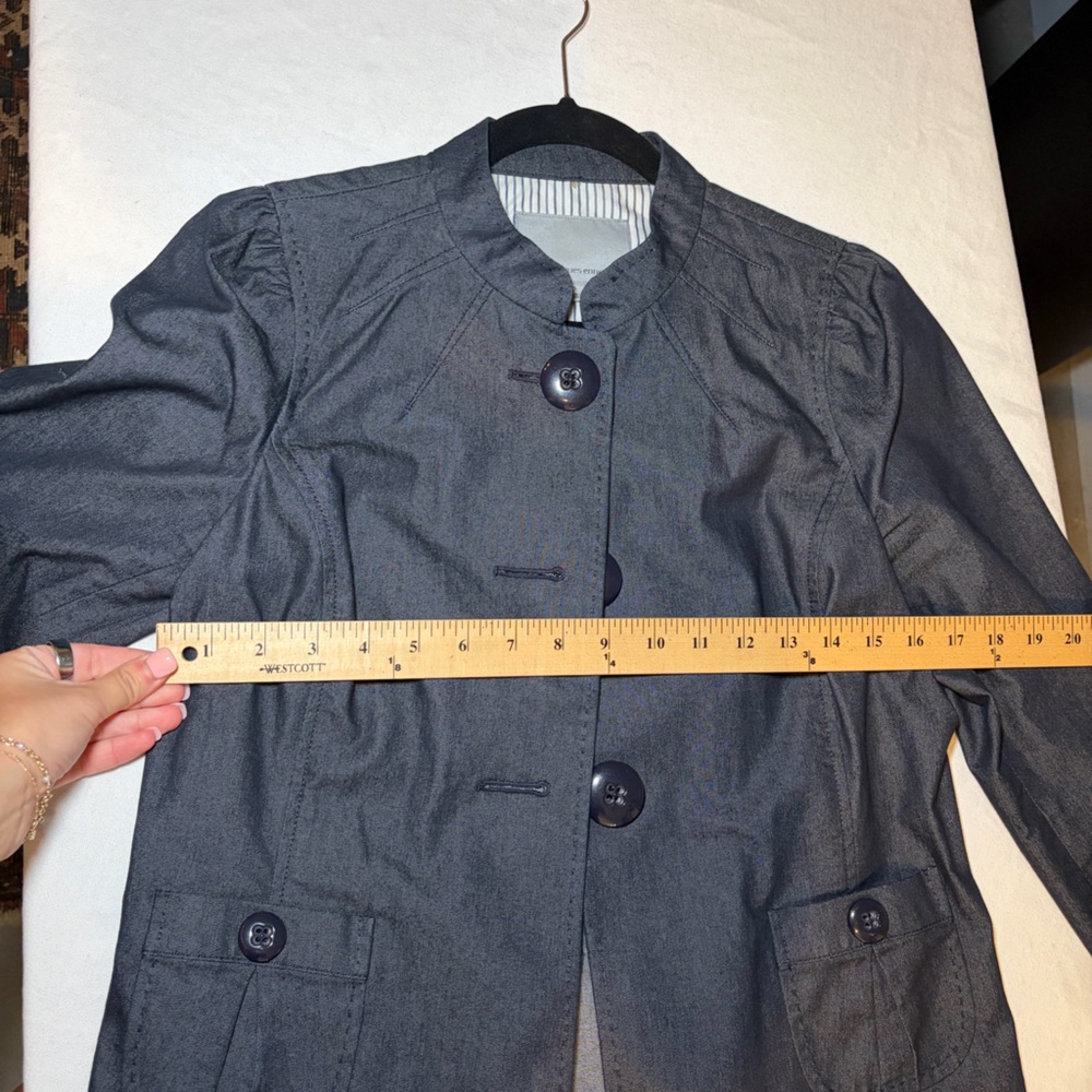 Classiques Entier Navy Button-Front Cropped Jacket - Picture 8 of 8